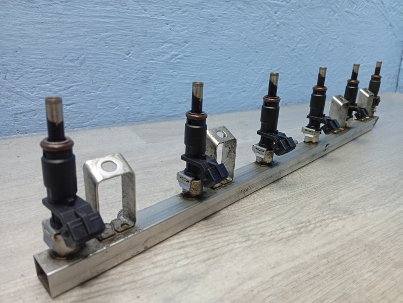 Рейка топливная X5 E70 N52B30