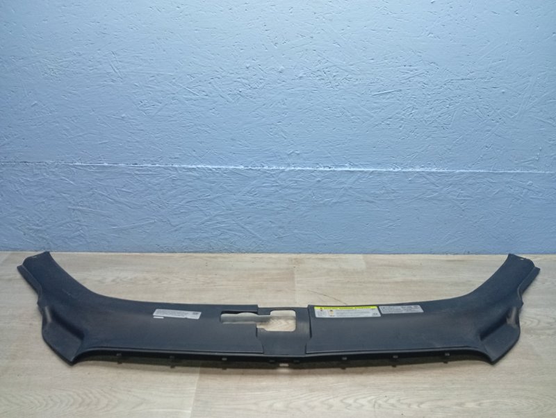 Накладка замка капота Q7 4LB