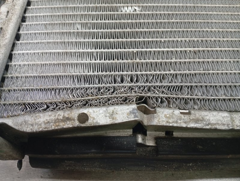 Радиатор двигателя Q7 4LB CTWA