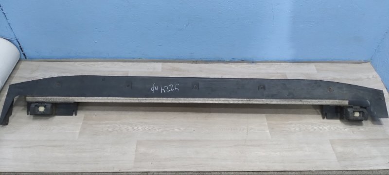 Подножка правая ML W164