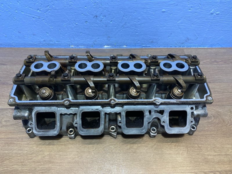 Головка блока цилиндров левая Jeep Grand Cherokee WK2 EZH 53021609DE контрактная