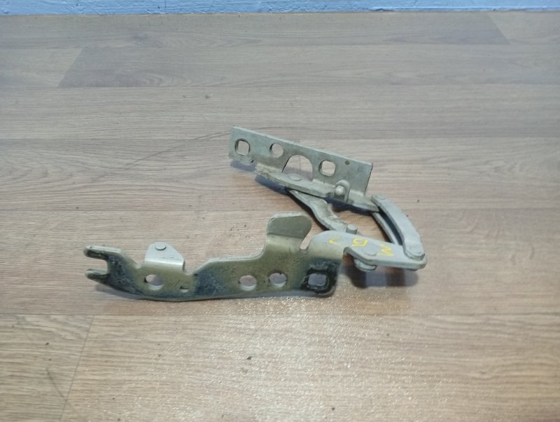 Петля капота правая BMW X5 E53 41617006124 контрактная