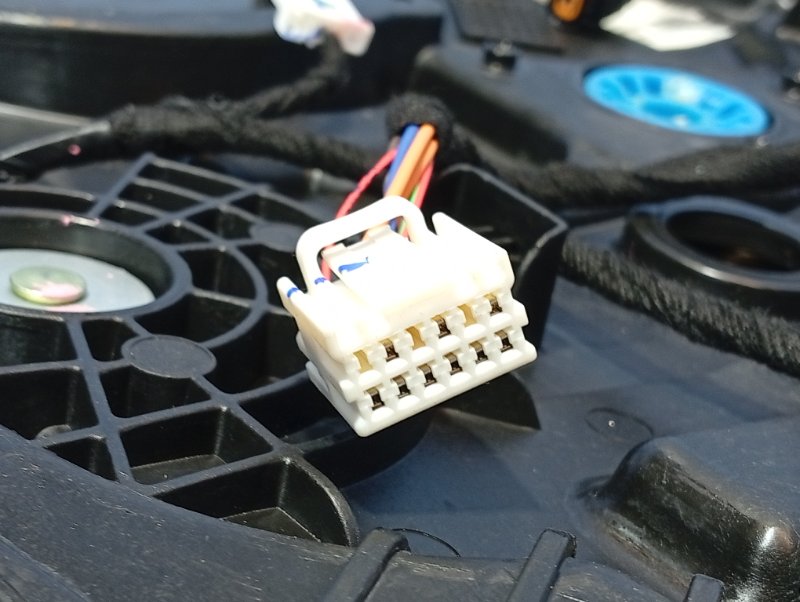 Стеклоподъемник задний правый K5 DL3 Стеклоподъемник задний правый K5 DL3