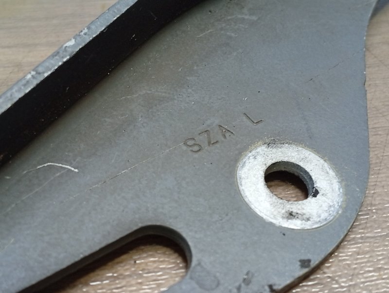 Петля капота левая Pilot YF4 Петля капота левая Pilot YF4