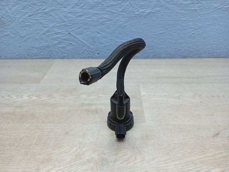 Клапан вентиляции топливного бака GL X166