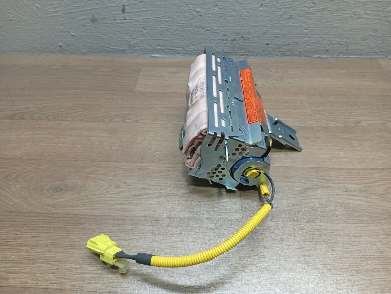 Подушка безопасности в торпеду FX35 S50