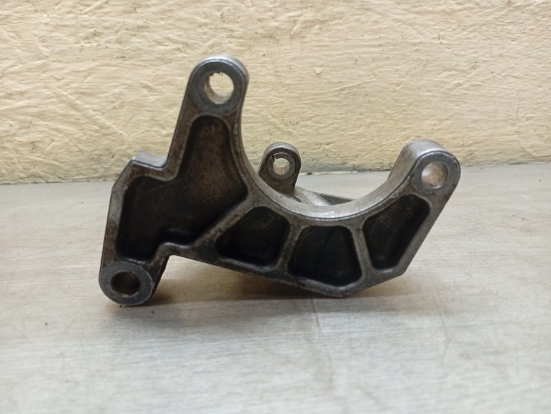 Кронштейн насоса ГУР SRX 2 LF1