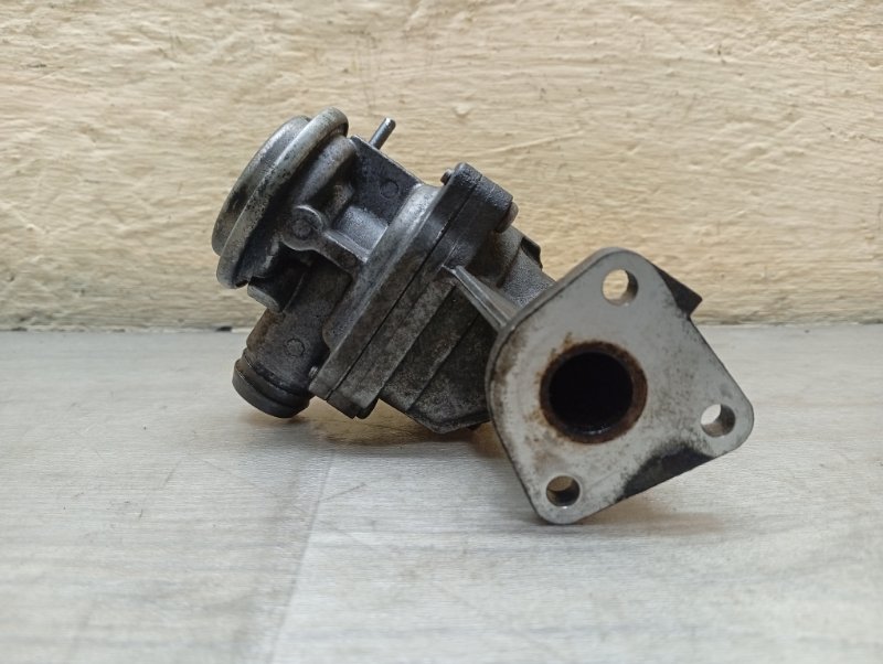 Клапан EGR правый Mercedes M W164 M272.967