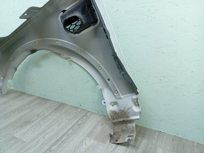 Крыло переднее правое Discovery 4 L319