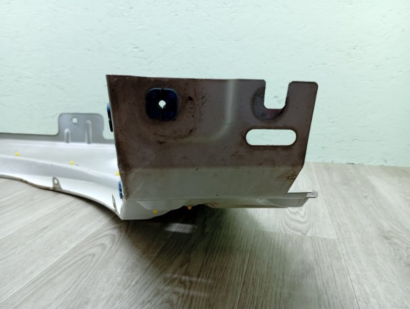 Крыло переднее правое Discovery 4 L319