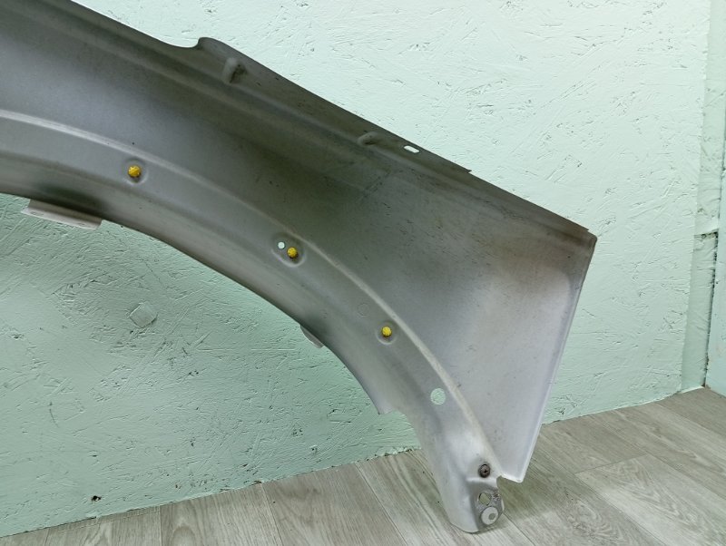 Крыло переднее левое Discovery 4 L319