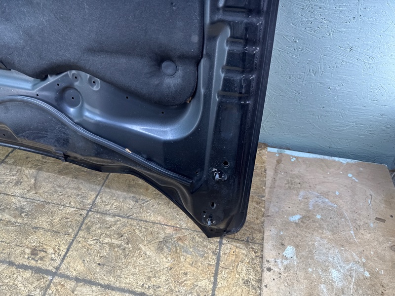 Капот Mustang 6