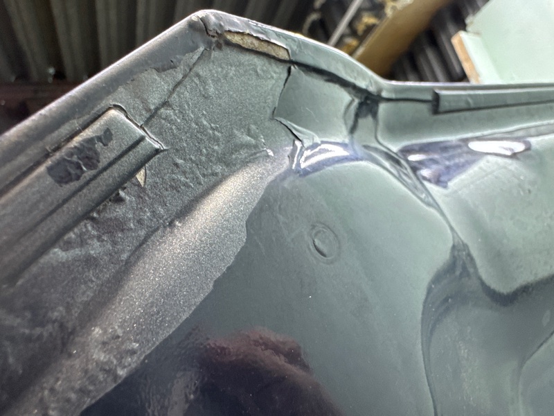 Капот Mustang 6