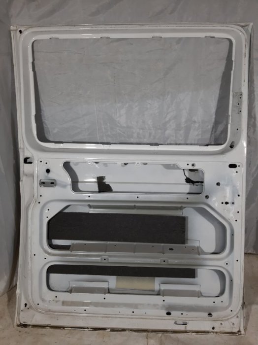 Дверь боковая левая Multivan 2013 7EM