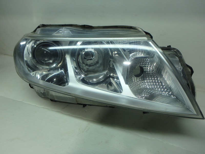 Фара Suzuki Grand Vitara TA02, TA51 G16B, J20A 2015 передняя правая