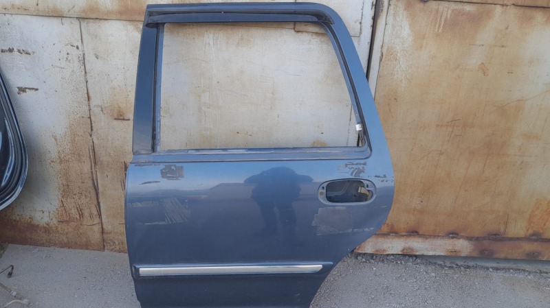 Дверь боковая Ford Expedition UN93 TRITON 54L 2000 задняя левая