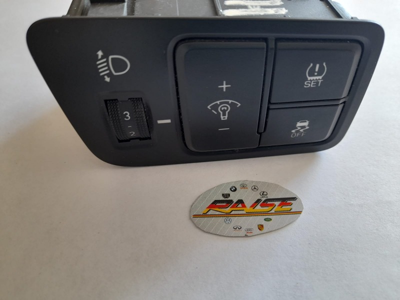 Блок кнопок Hyundai Solaris HCR G4FG 2019