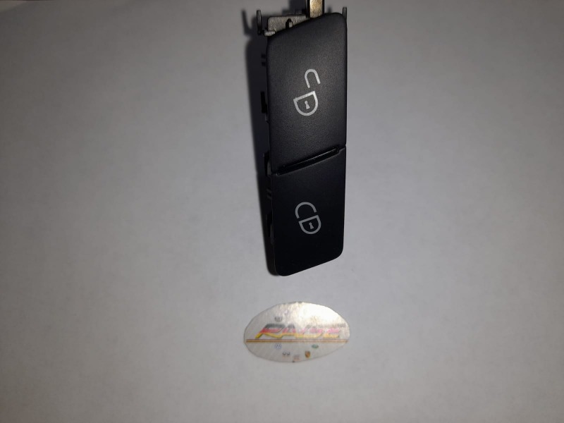 Блок кнопок Mercedes-Benz E-Class W212 M271.860 2012 передний правый