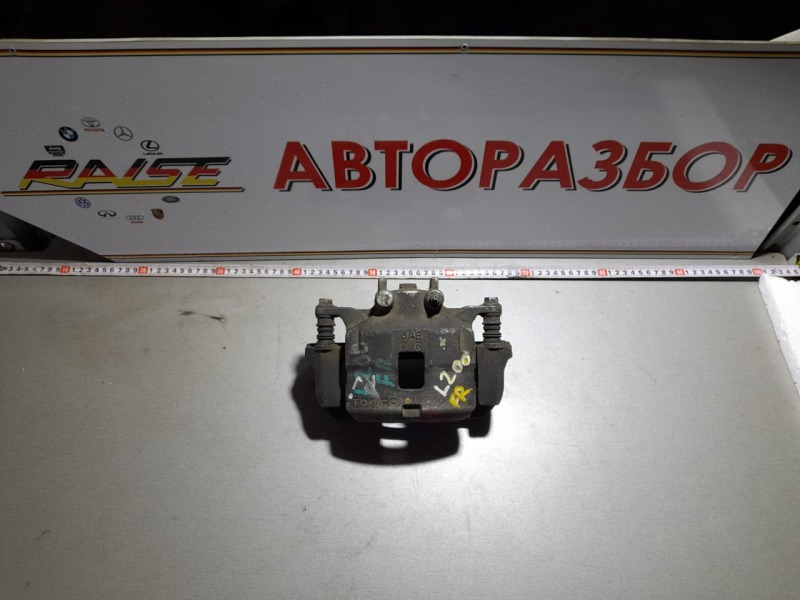 Суппорт тормозной Mitsubishi L200 KB4T 4D56 2008 передний правый