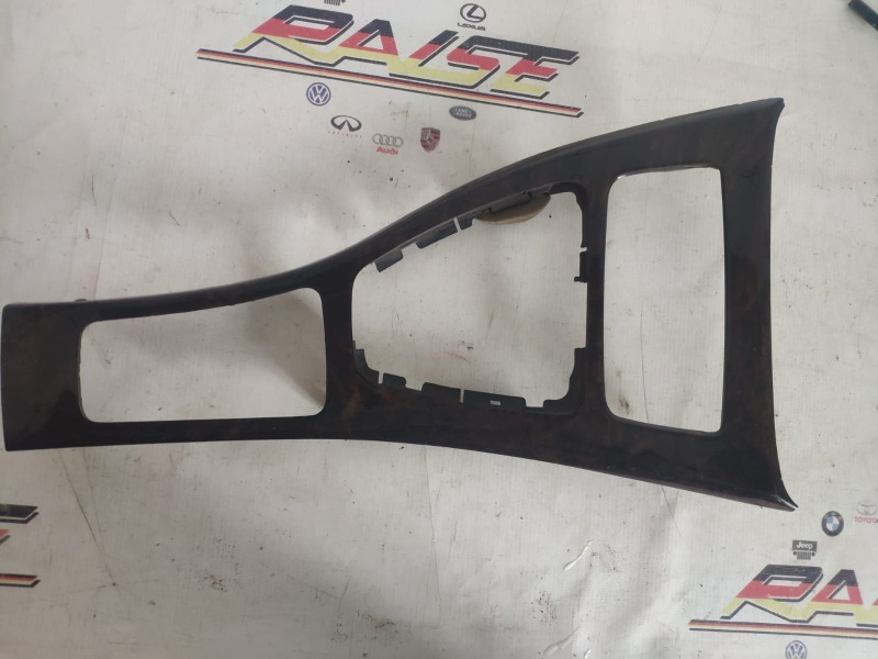 Накладка на консоль кпп Bmw 3-Series E90 N52B25 2006