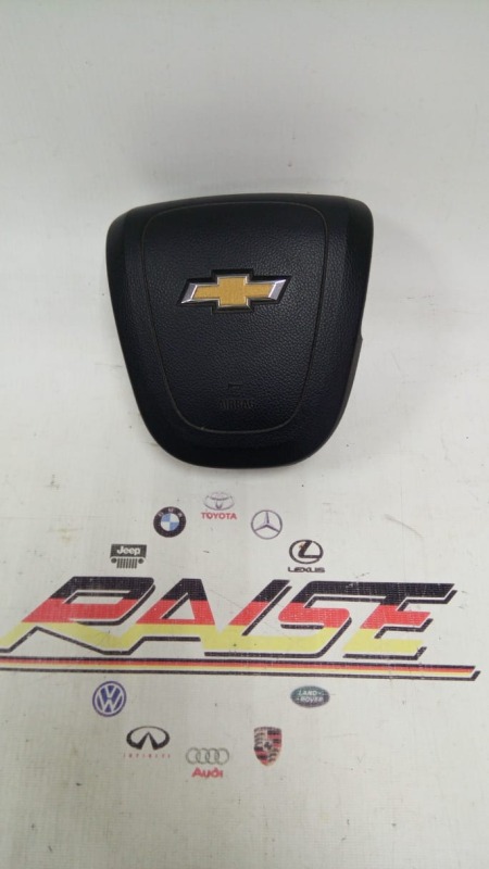Подушка безопасности водителя Chevrolet Cruze J300 F16D3 2014 передняя