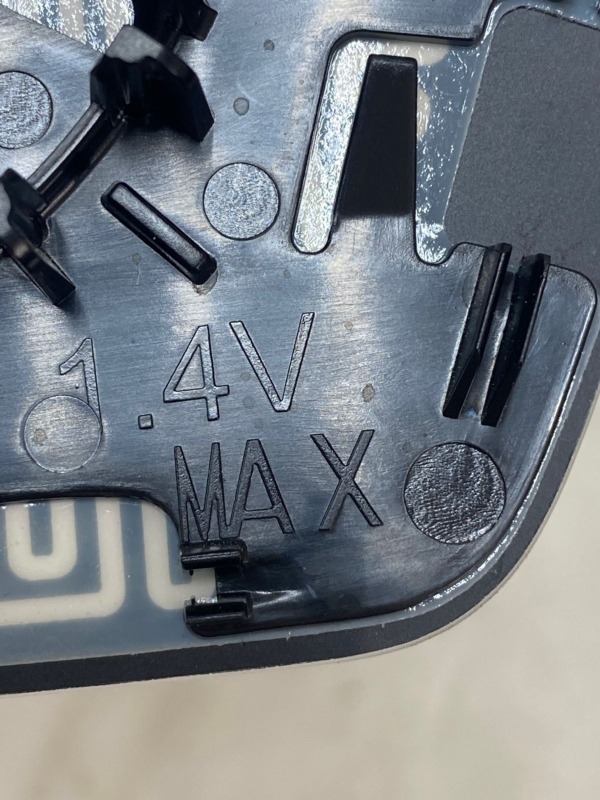 Зеркальный элемент передний правый BMW X6 2022 G06 B57D30 6004082 новая