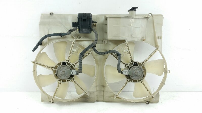 Диффузор радиатора Toyota Alphard ANH10 2AZ 2004