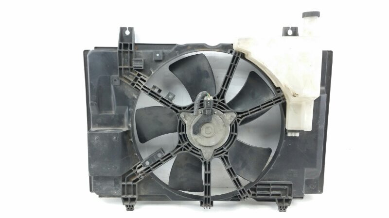 Диффузор радиатора Nissan Wingroad JY12 MR18 2005