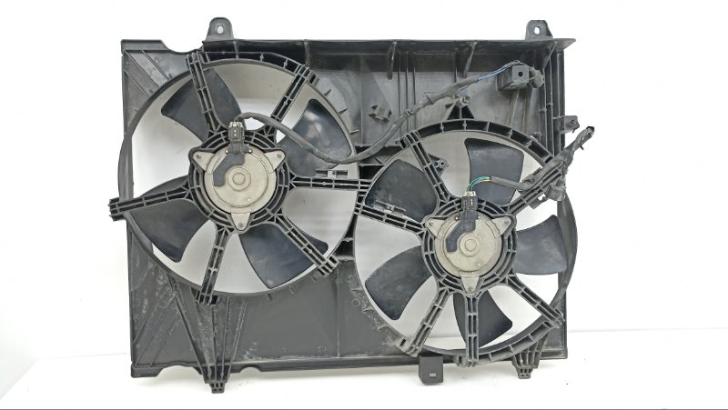 Диффузор радиатора Nissan Elgrand ME51 VQ25 2004