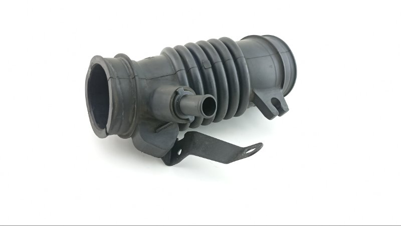 Патрубок воздушн.фильтра TOYOTA RACTIS NCP105 1NZ 2006 (б/у)