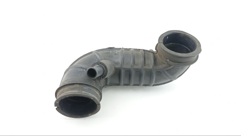Патрубок воздушн.фильтра TOYOTA PORTE NNP15 1NZ 2007 (б/у)