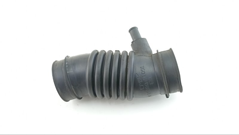 Патрубок воздушн.фильтра TOYOTA RACTIS NCP105 1NZ 2006 (б/у)