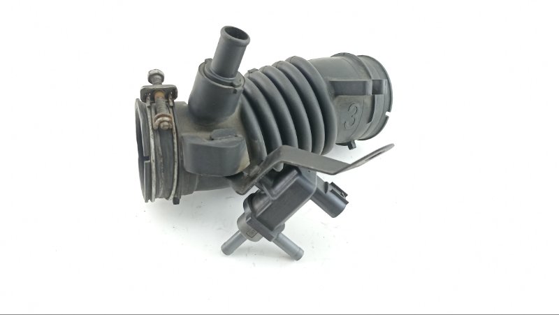 Патрубок воздушн.фильтра TOYOTA RACTIS NCP105 1NZ 2006 (б/у)