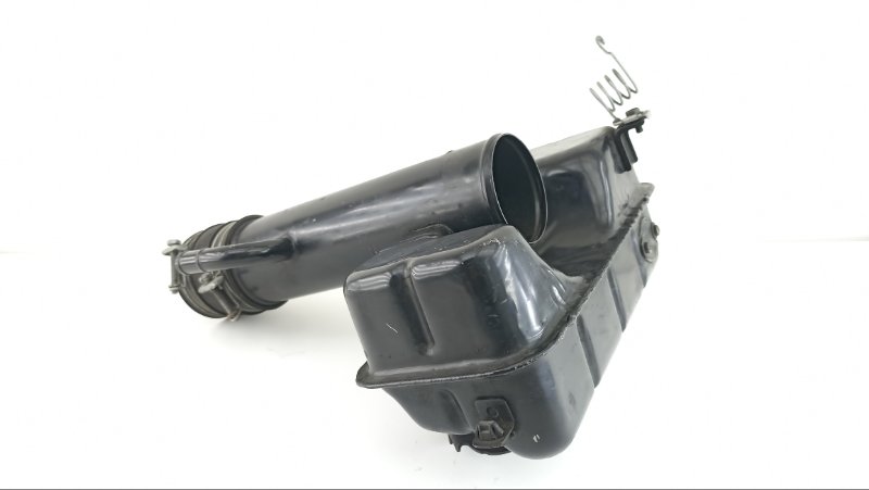 Патрубок воздушн.фильтра TOYOTA HILUX SURF RZN185 3RZ 2000 (б/у)