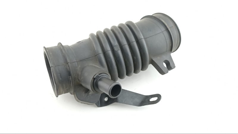 Патрубок воздушн.фильтра TOYOTA RACTIS NCP105 1NZ 2006 (б/у)