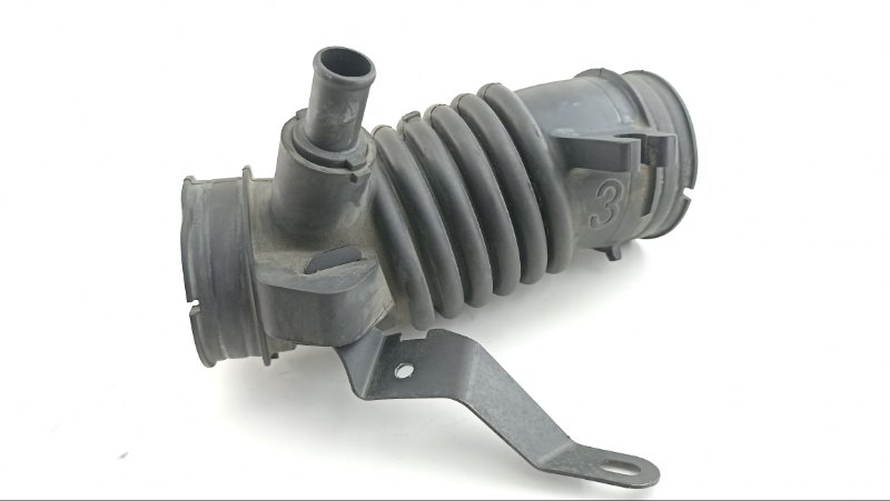 Патрубок воздушн.фильтра TOYOTA RACTIS NCP105 1NZ 2006 (б/у)