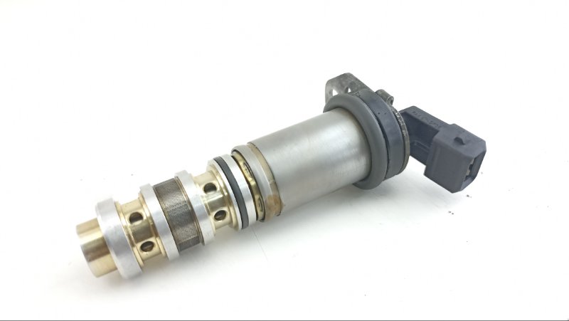 Клапан vvt-i BMW 5-SERIES F07 N63B44A 2010 (б/у)