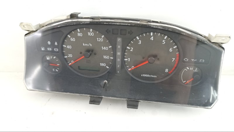 Панель приборов Nissan Primera WQP11 QG18 1999