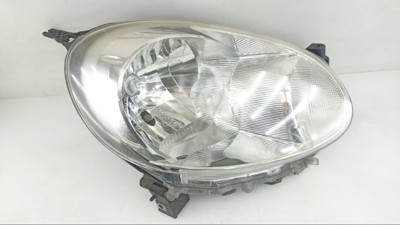 Фара Nissan March K13 2011 правая