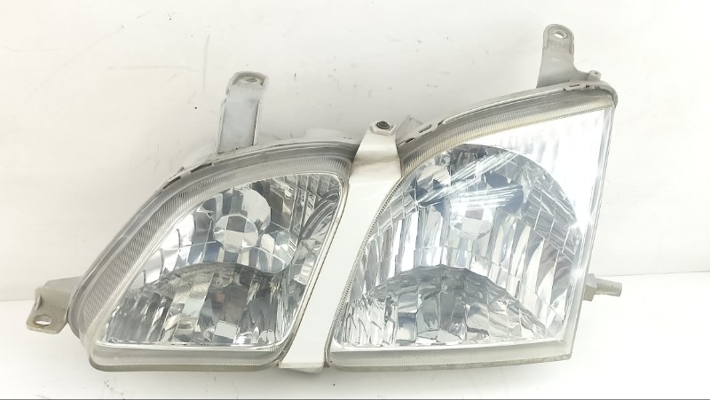 Фара Toyota Gaia SXM15 2000 левая