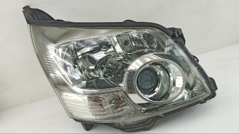 Фара Toyota Noah ZRR70 2007 правая