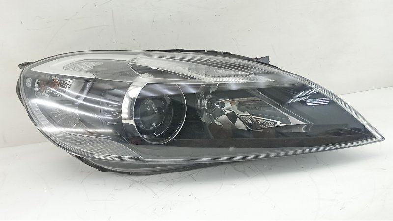 Фара Volvo V40 MV 2014 правая