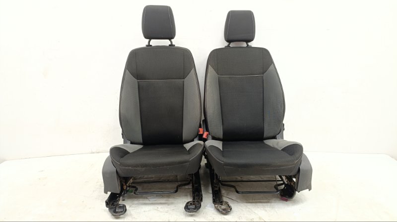 Сиденье Ford Focus CB8 PNDA 2011
