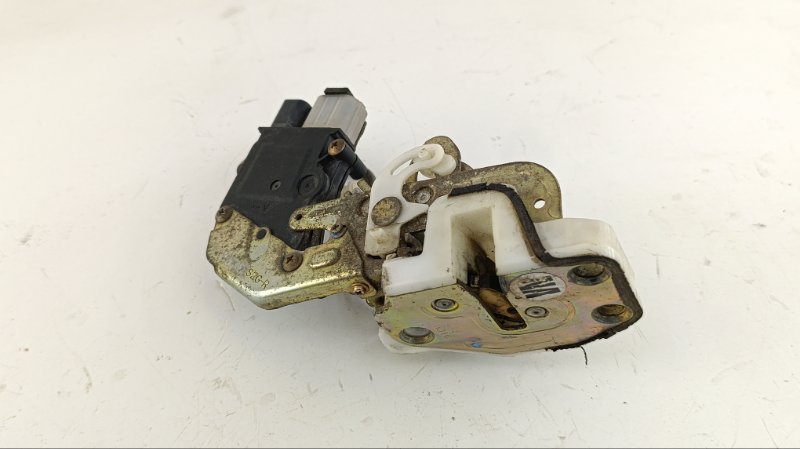 Замок двери HONDA HR-V GH4 D16A 2000 задний правый (б/у)