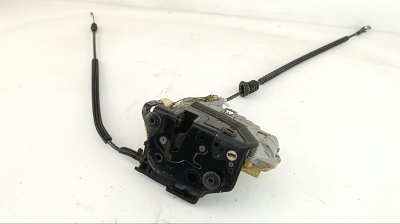 Замок двери VOLKSWAGEN PASSAT 3C2 BVY 2006 задний правый (б/у)
