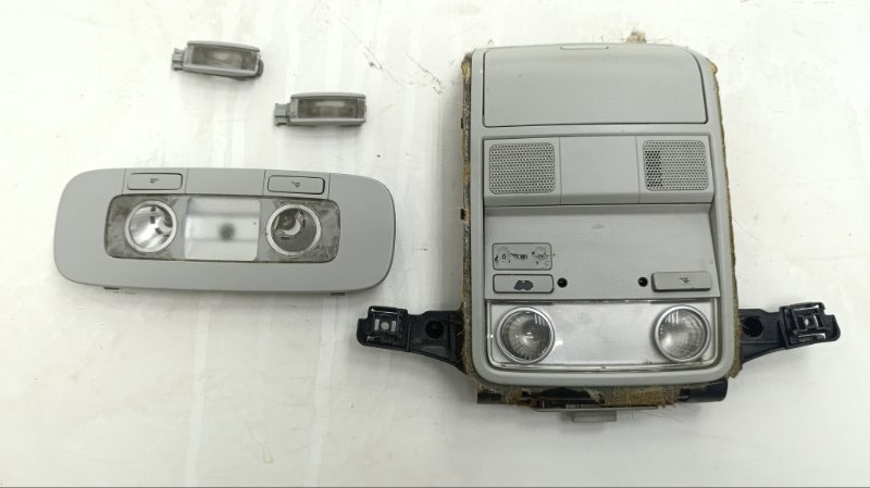 Плафон VOLKSWAGEN PASSAT 3C2 BVY 2006 (б/у)