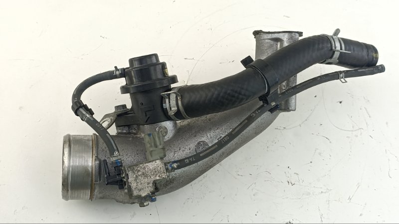 Патрубок интеркулера SUZUKI SWIFT ZC33S K14CT 2017 (б/у)