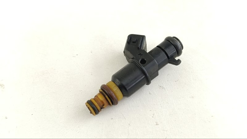 Форсунка топливная HONDA CR-V RD7 K24A1 2004 (б/у)