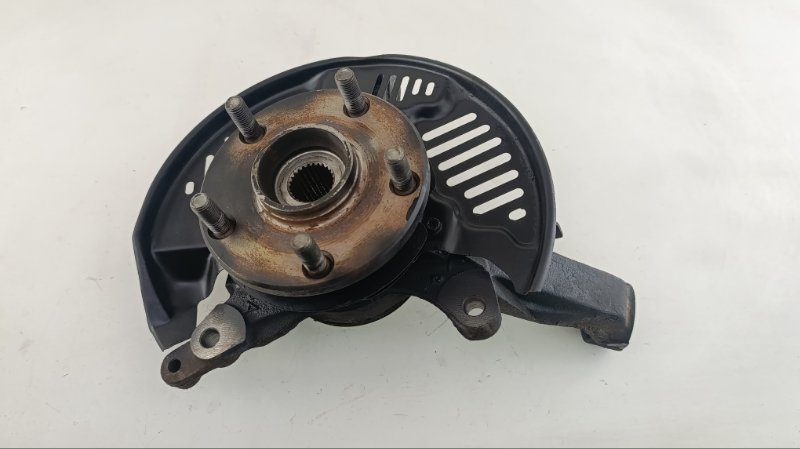 Ступица TOYOTA LITE ACE NOAH SR50 3S 1997 передняя правая (б/у)