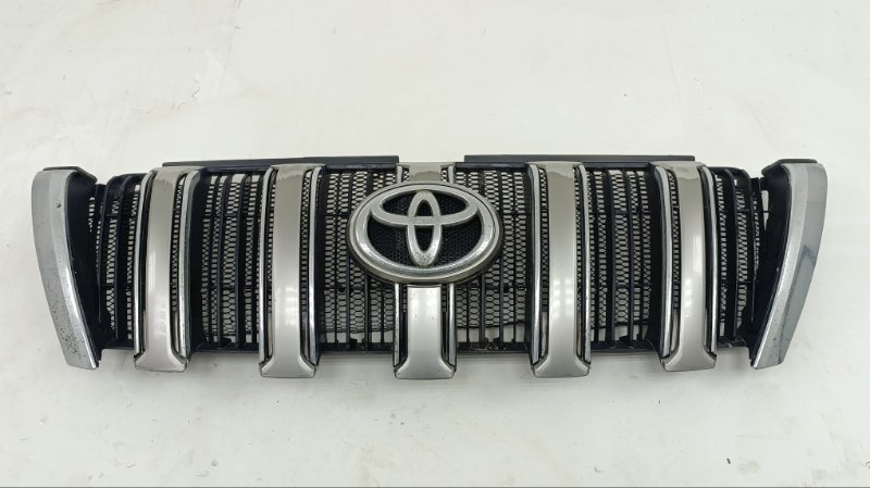 Решетка радиатора TOYOTA LAND CRUISER PRADO KDJ150 2015 (б/у)